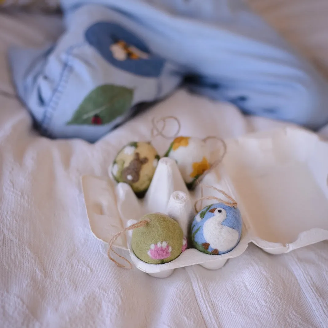 Artisan Easter Egg ornament Pink Flower - Green